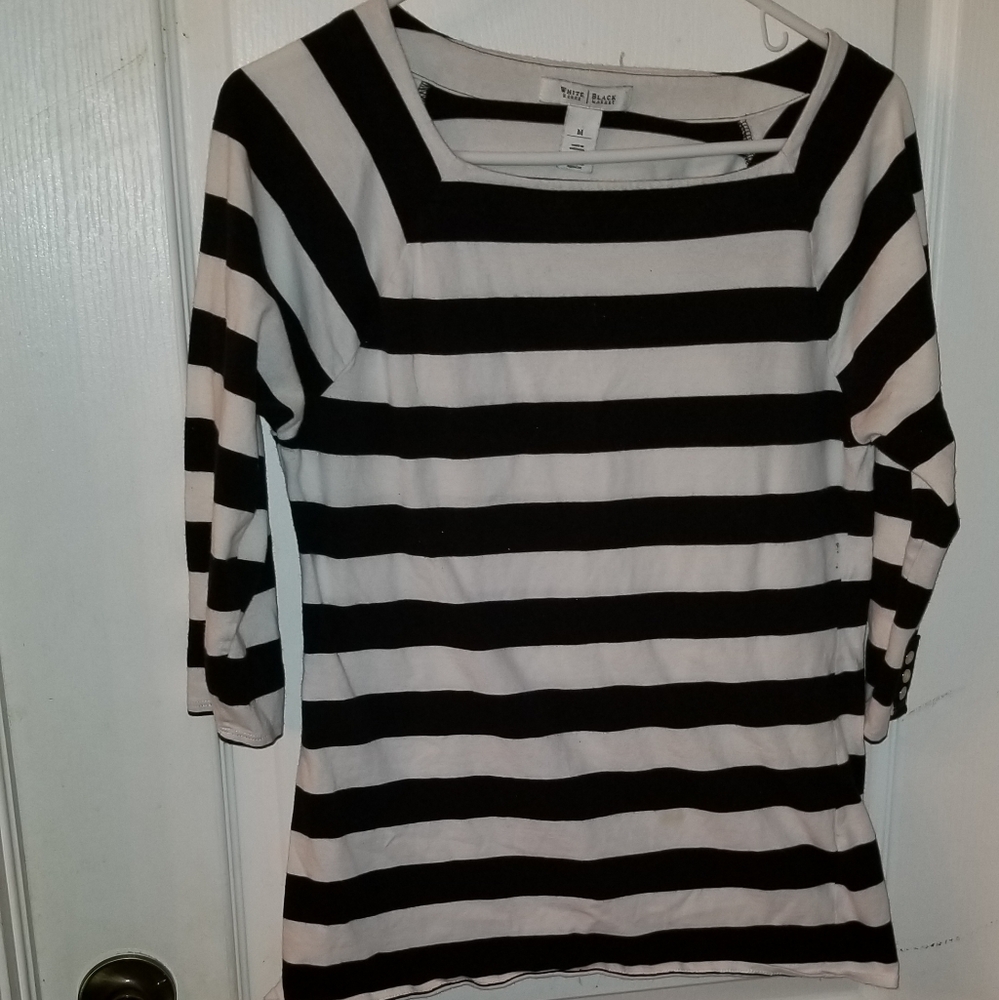 WHITE HOUSE/BLACK MARKET Top